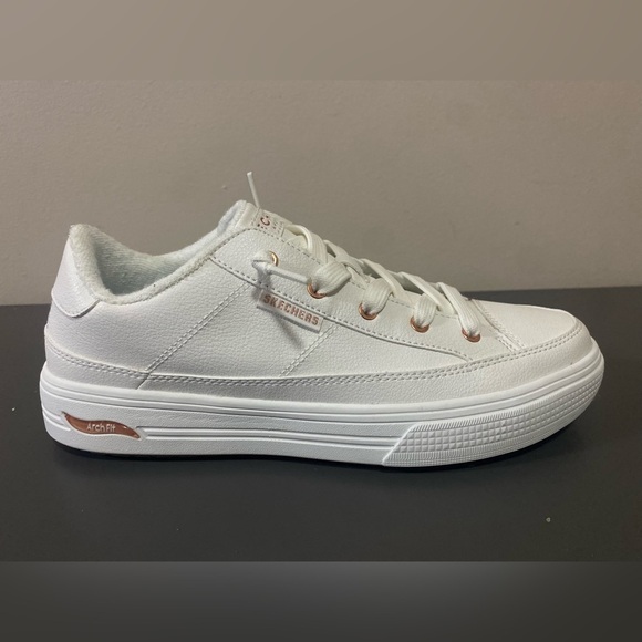 NWOT Skechers Women's Arch FIT Arcade-ON My Way Sneaker, White, Size 9, I77189 - Picture 10 of 14